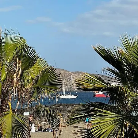 Lovely 4 Bedroom On Playa De Las Americas * 아로나