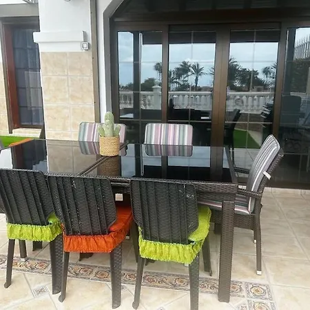Lovely 4 Bedroom On Playa De Las Americas Arona (Tenerife)