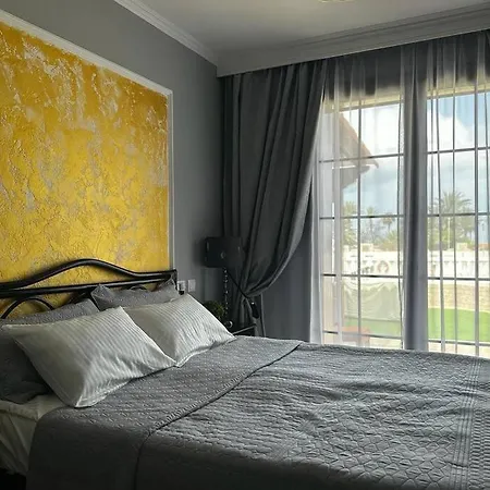Apartment Lovely 4 Bedroom On Playa De Las Americas *