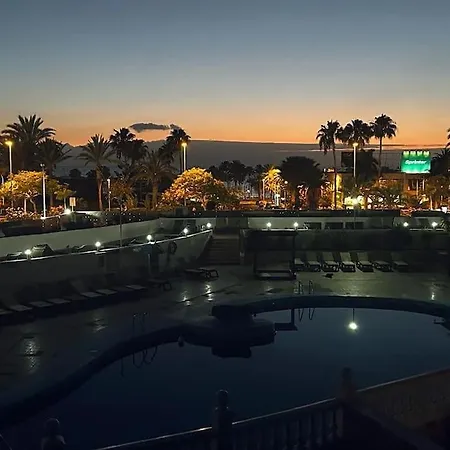 Apartment Lovely 4 Bedroom On Playa De Las Americas *