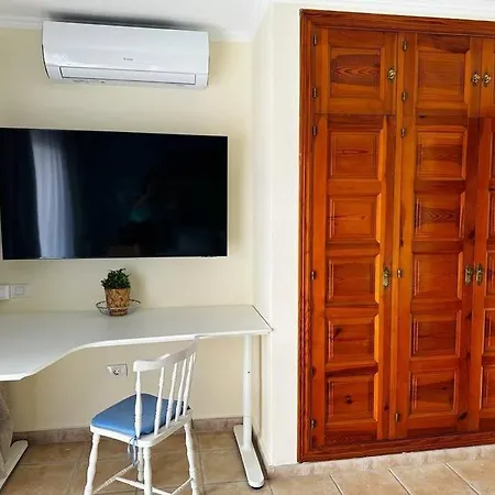 Apartment Lovely 4 Bedroom On Playa De Las Americas
